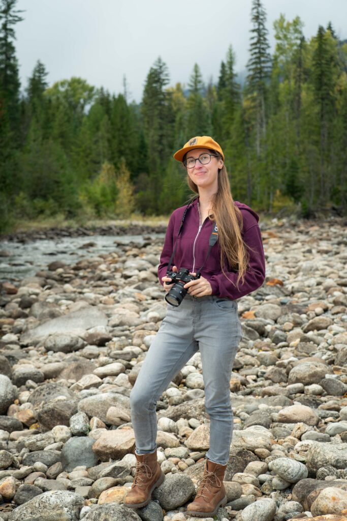 Jessica Sigurdson holding a camera